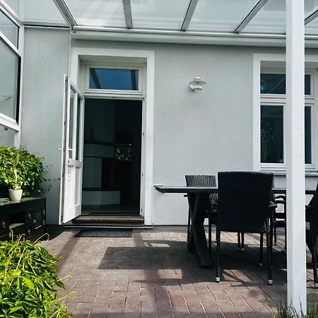 Kapitaenshaus An Der Warnow Mit Sauna Rostock Eksteriør billede
