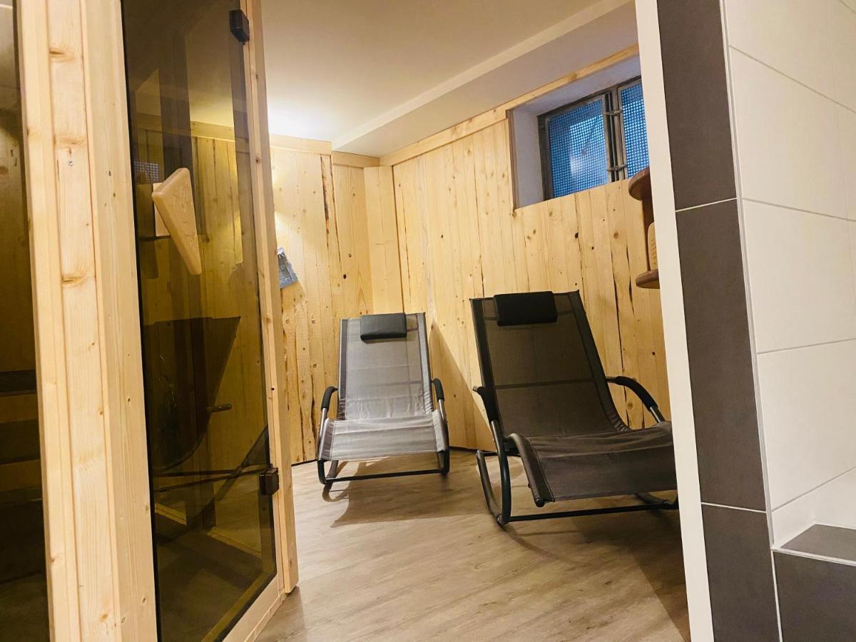 Kapitaenshaus An Der Warnow Mit Sauna Rostock Eksteriør billede