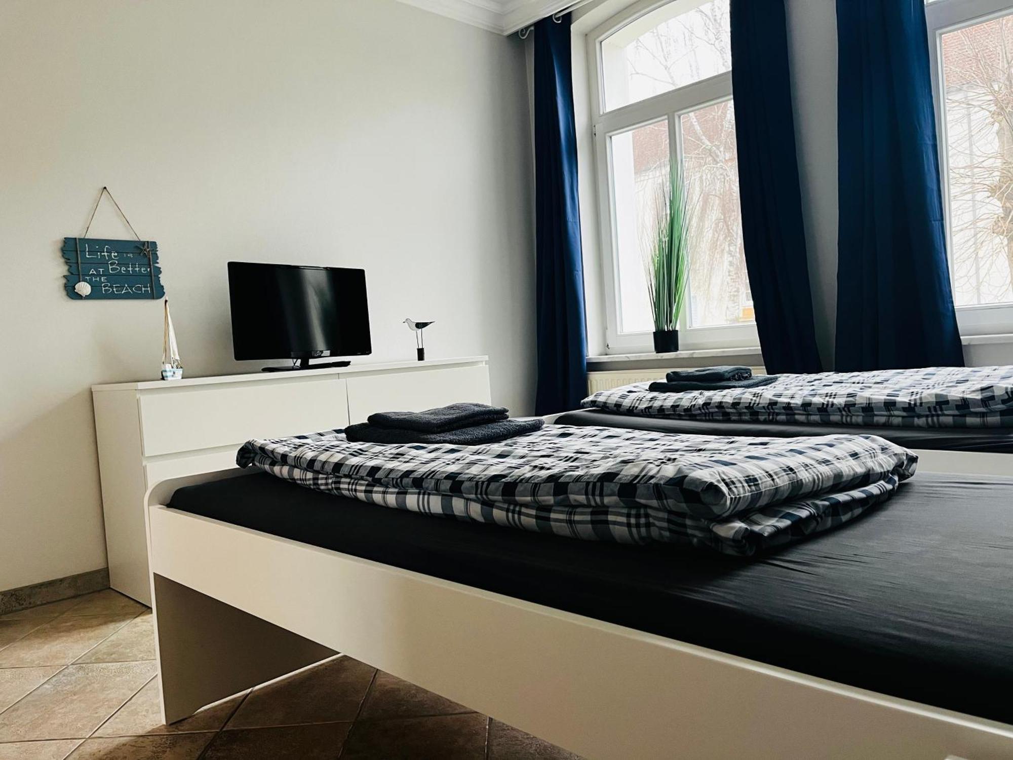 Kapitaenshaus An Der Warnow Mit Sauna Rostock Eksteriør billede