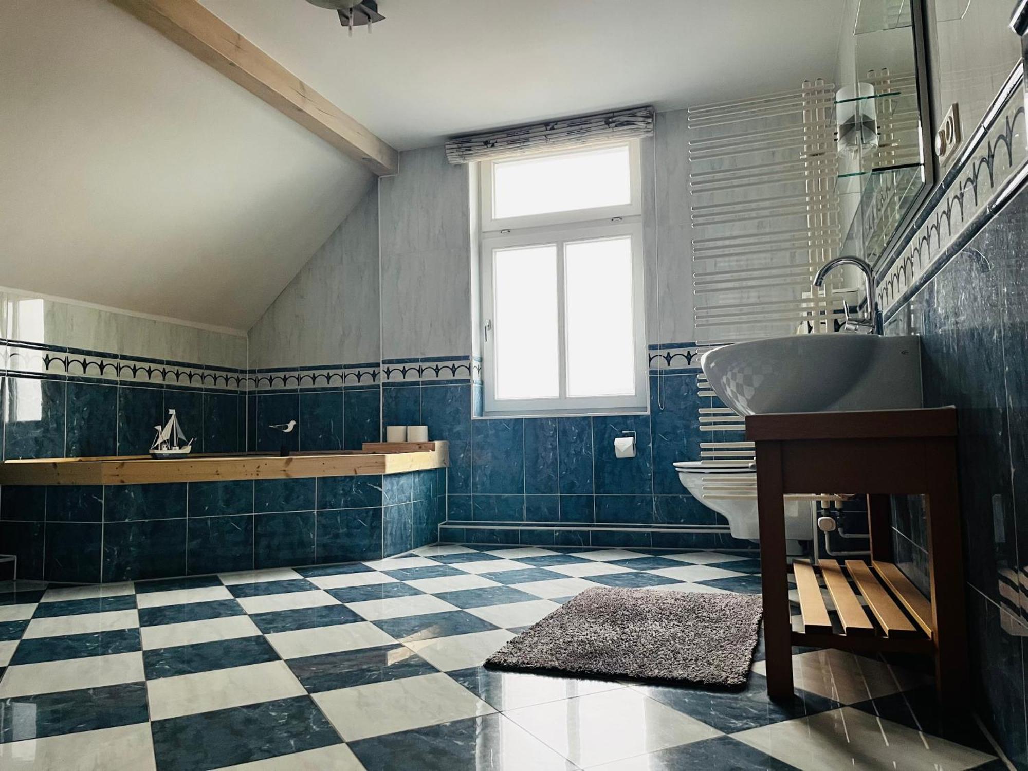 Kapitaenshaus An Der Warnow Mit Sauna Rostock Eksteriør billede